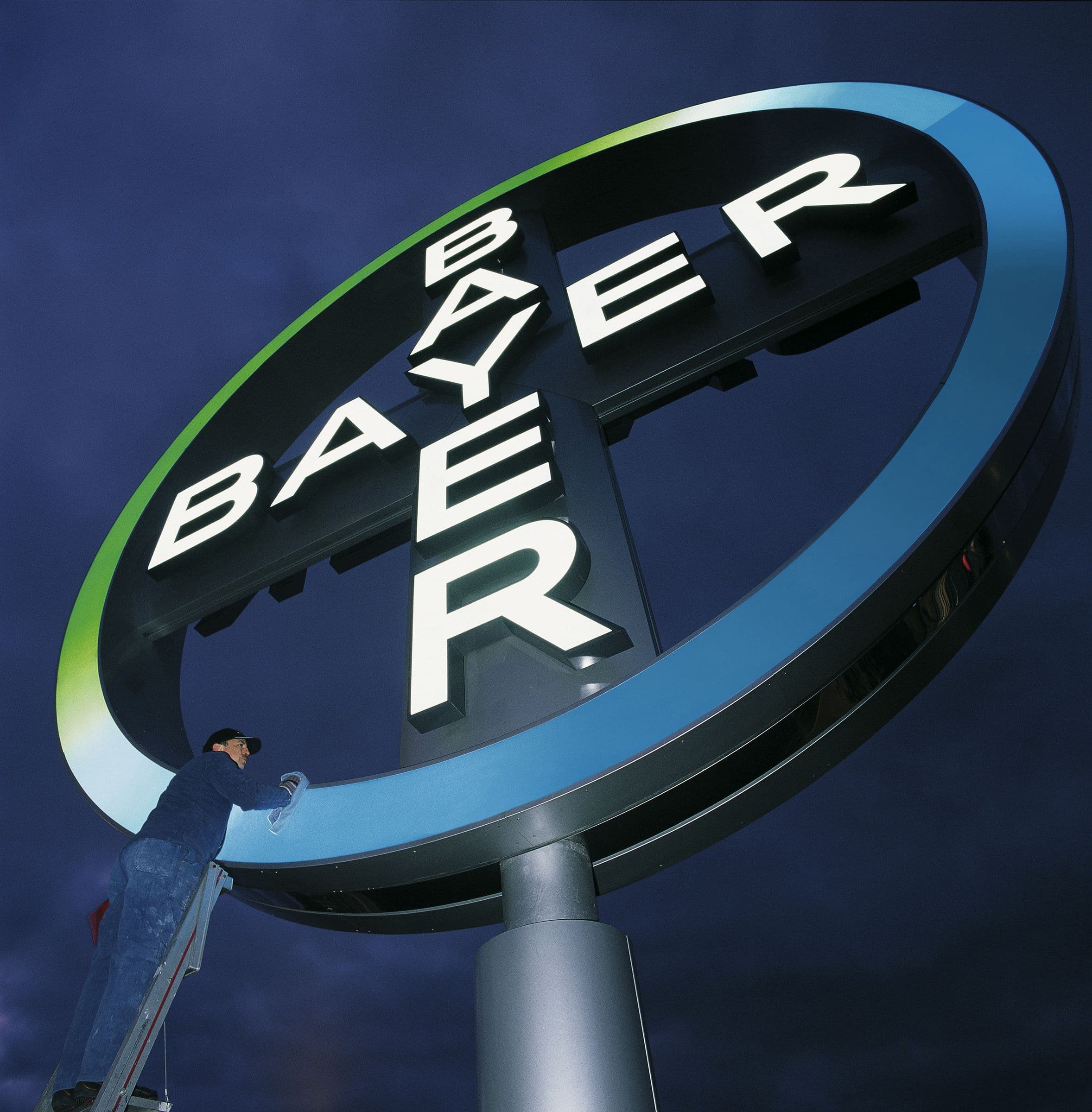 Bayer 2025: Pharma-Offensive trotzt auslaufenden Patenten und sichert Wachstum